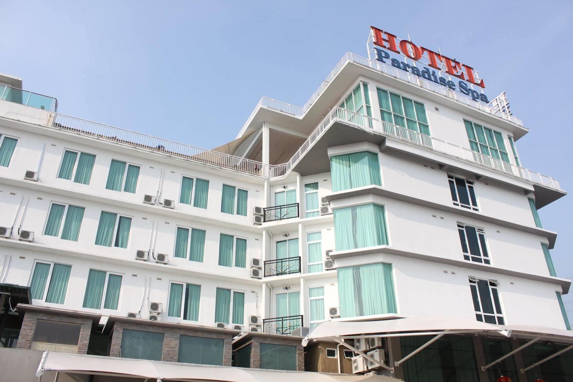 Paradise Spa Hotel Port Dickson Exterior photo